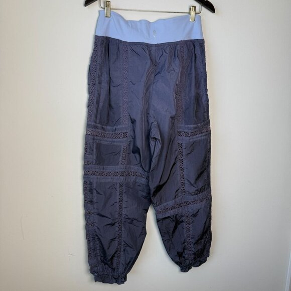 Free People Joggers FP Movement Oh Hey Applique Pants Navy/Marin Sz M - Picture 5 of 9